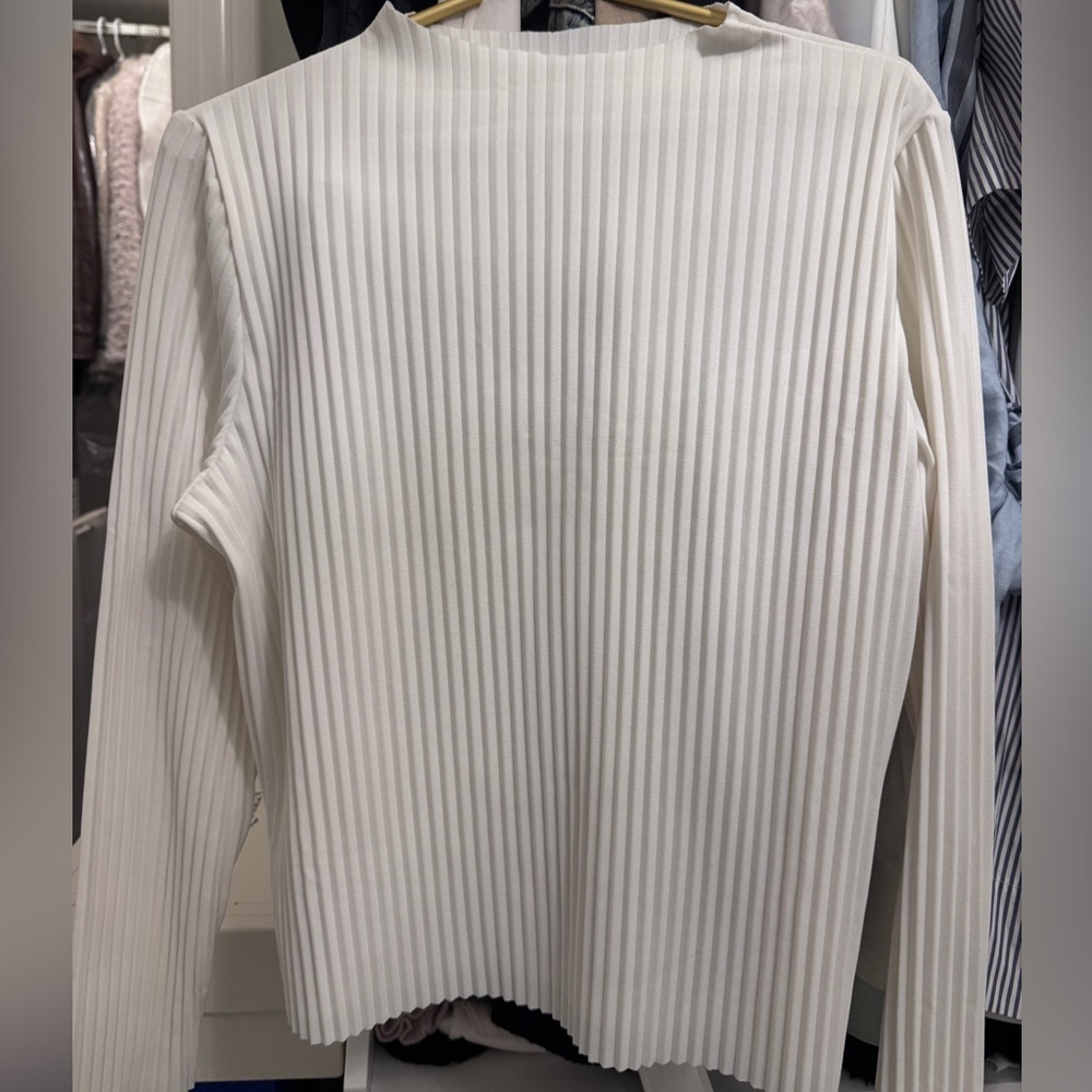 BABATON White Pleated Long Sleeve Top